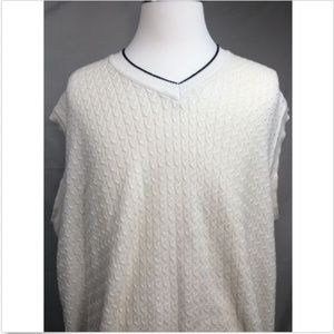 Brooks Brothers V Neck Knitted Sleeveless Sweater.